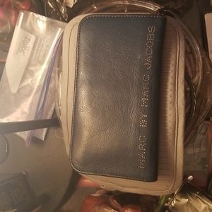 MARC BY MARC JACOBS